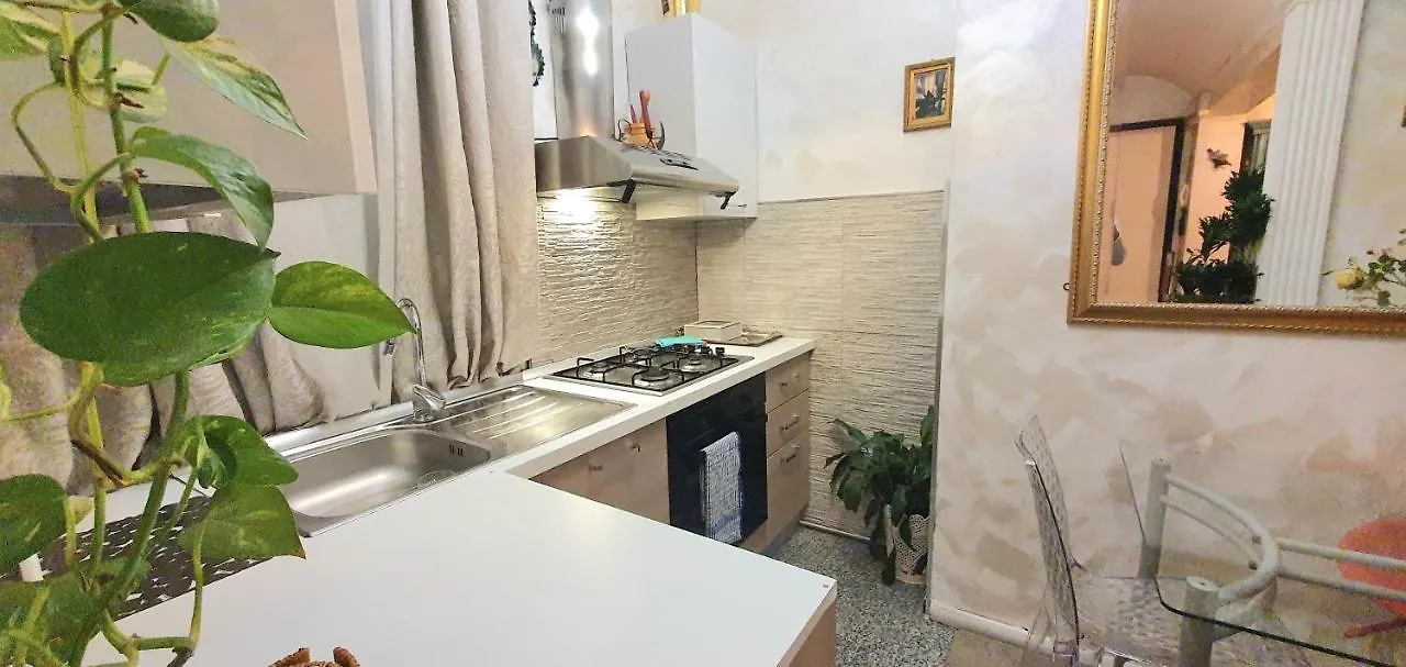 דירות קליארי Sun House 0*,